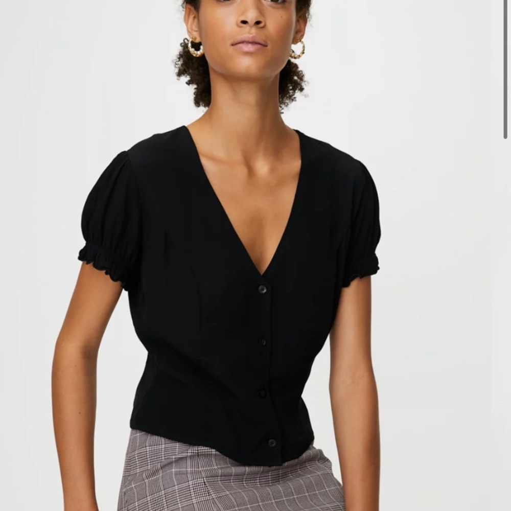 Sunday Best | Black Button-Up Top / Taryn blouse - Picture 2 of 5